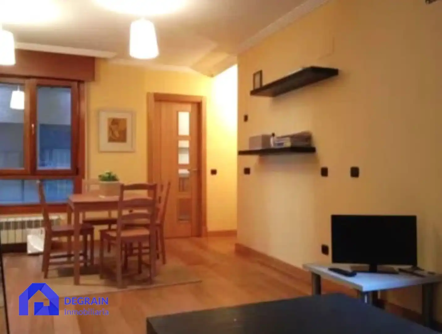 Sala d'estar de Pis en venda en Oviedo 
