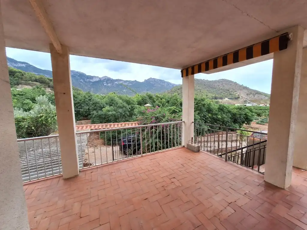 Terrassa de Casa o xalet en venda en Llaurí