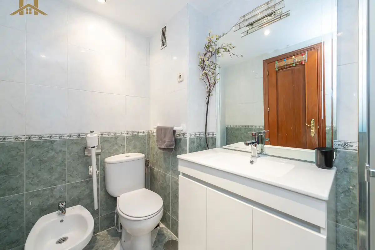 Baño de Piso en venta en San Sebastián de los Reyes con Calefacción