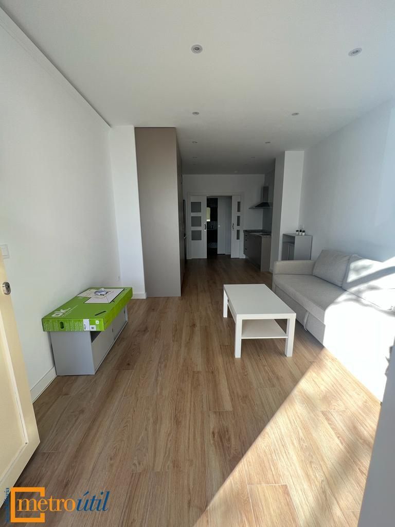 Living room of Study for sale in Salamanca Capital  with Air Conditioner, Parquet flooring and Furnished