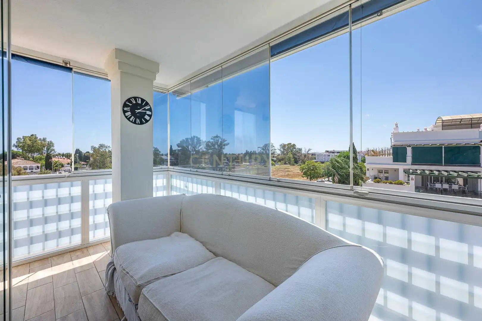 Terraza de Apartamento en venta en Marbella con Aire acondicionado, Trastero y Lavadora