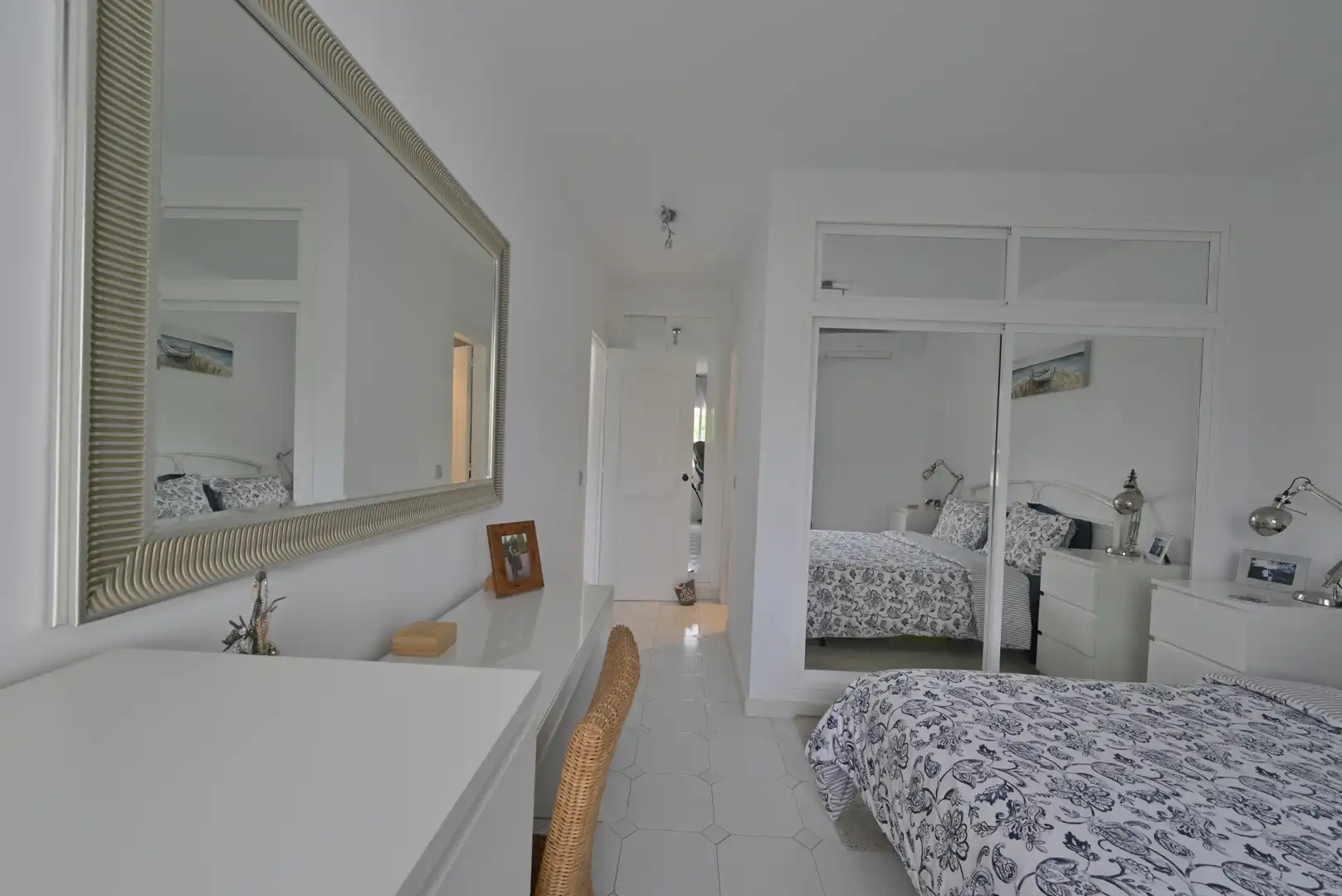 Schlafzimmer von Wohnungen zum Verkauf in Mijas mit Klimaanlage, Terrasse und Schwimmbad