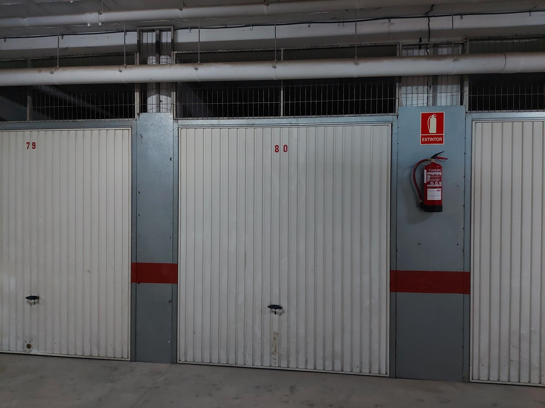 Garage for rent in N/A, -1, Marchena