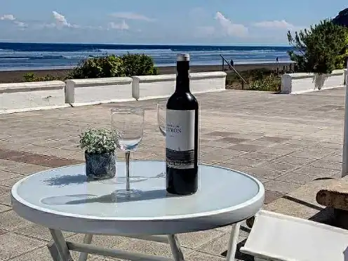 Terraza de Local en venta en Santoña con Terraza, Amueblado y Internet