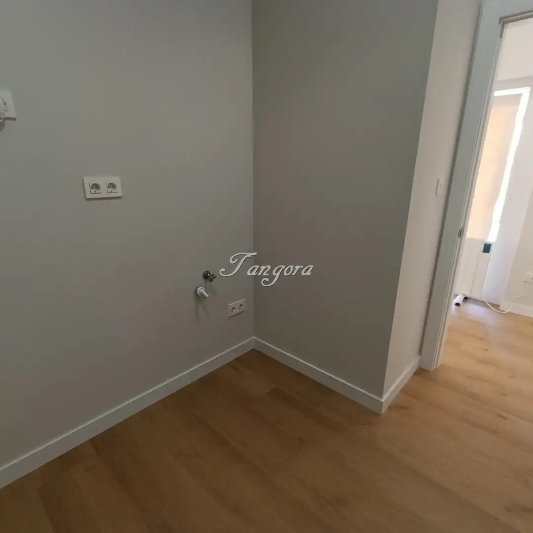 Habitación de Apartamento en venta en Getxo  con Calefacción y Parquet