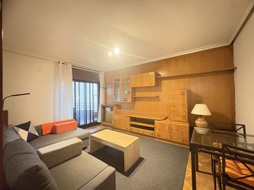 Wohnung mit Pool zur Miete in Calle de Federico Moreno Torroba