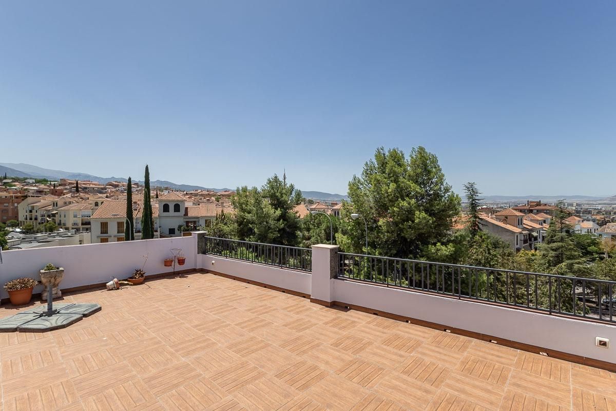 Terrace of House or chalet for sale in  Granada Capital  with Terrace