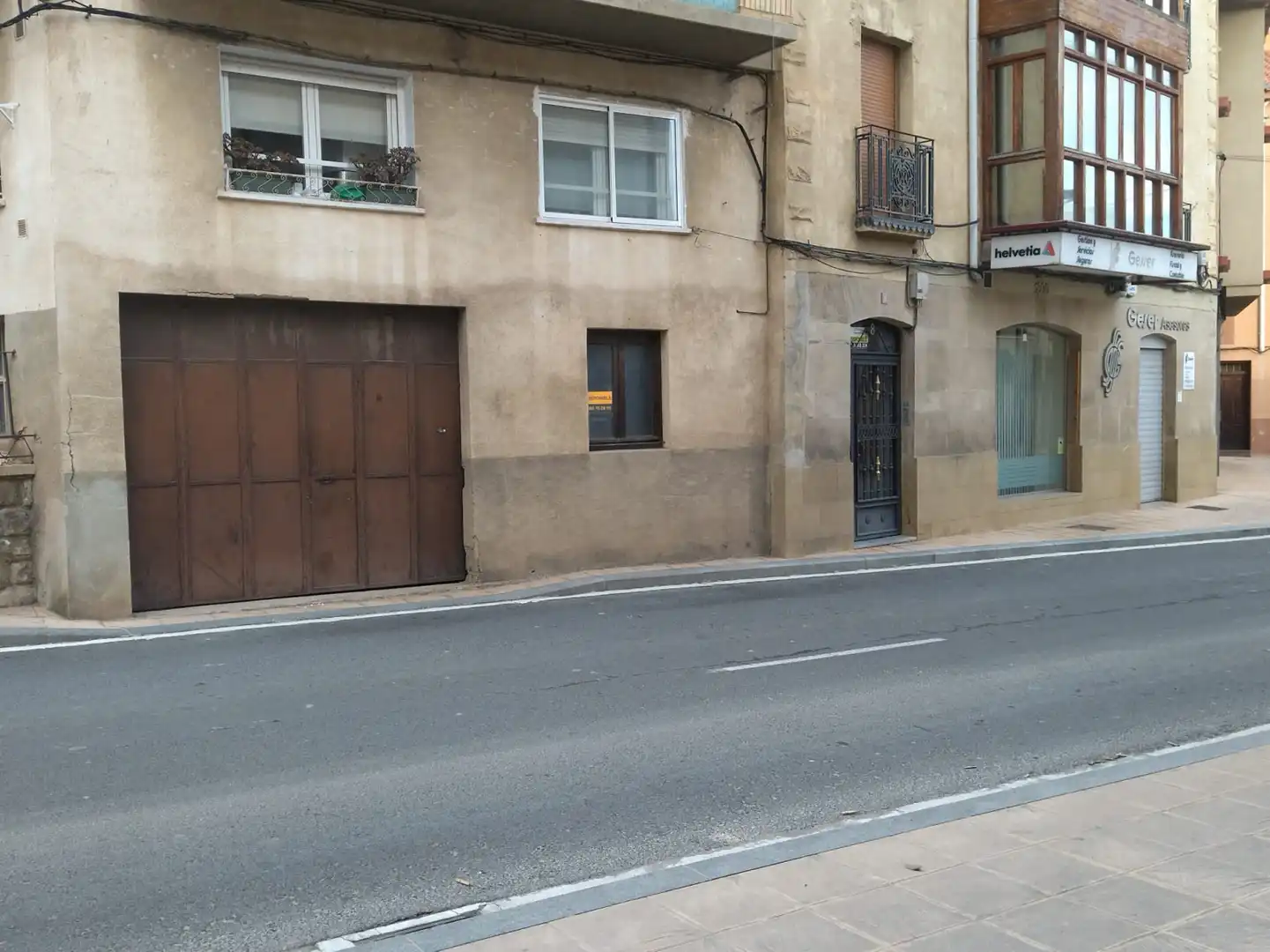 Local commercial à vendre à Oyón-Oion