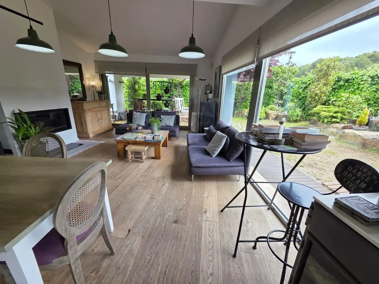 Sala d'estar de Casa o xalet en venda en Castellolí amb Calefacció, Jardí privat i Terrassa