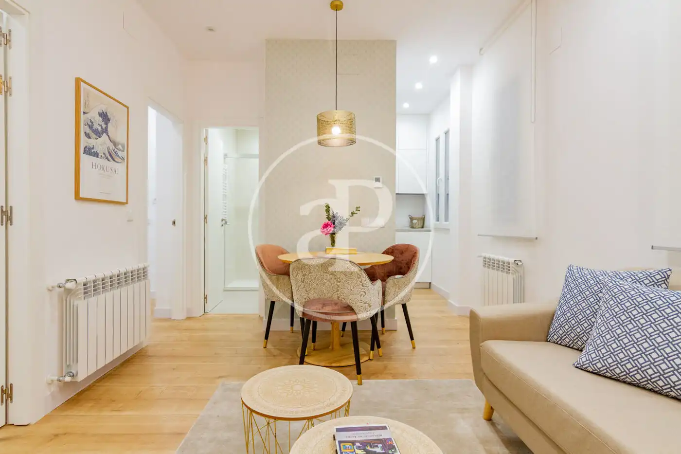 Living room of Flat for rent in Madrid  with Air Conditioner, Heating and Furnished
