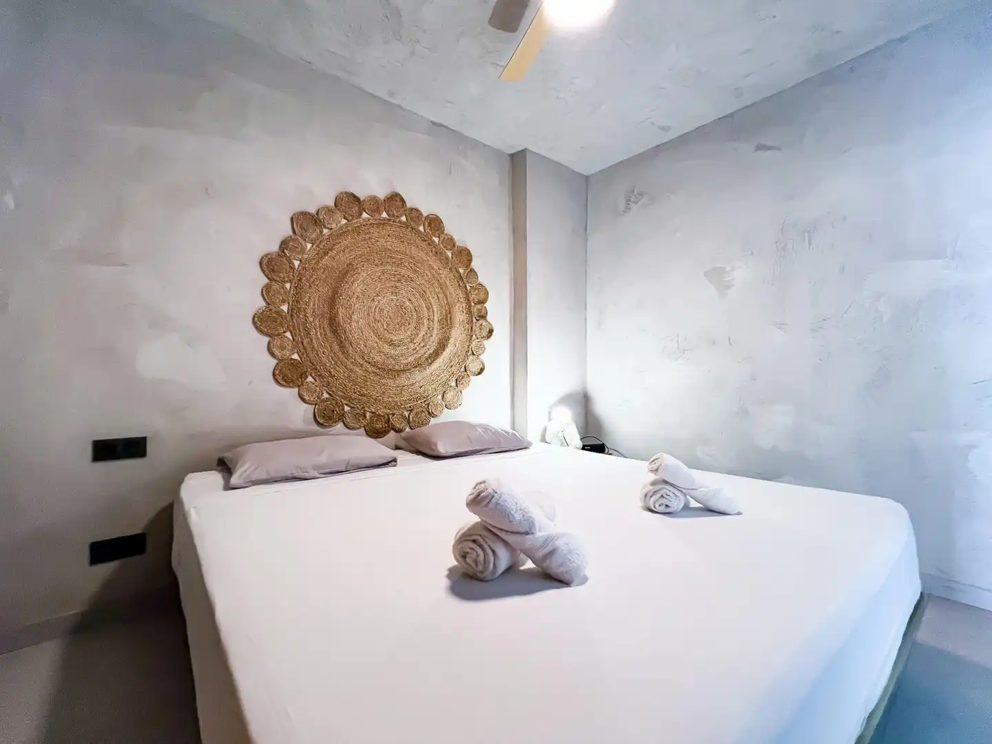 Dormitori de Apartament en venda en Adeje amb Terrassa, Moblat i Piscina comunitària