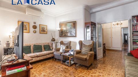 Foto 5 de Piso en venta en Palos de Moguer, Madrid Capital