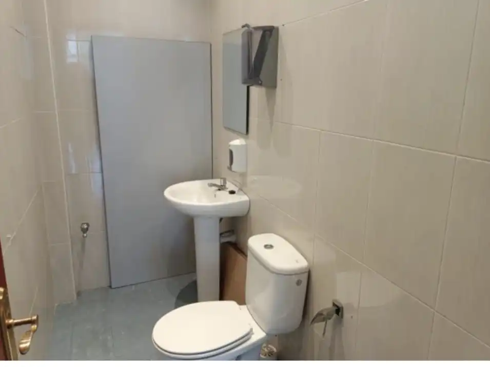 Baño de Local de alquiler en Centre