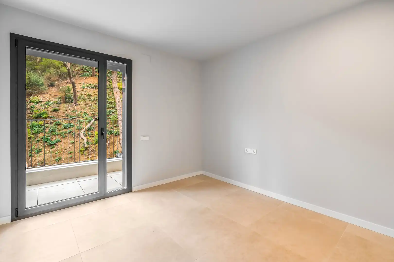 Habitación de Casa o chalet en venta en Barcelona con Aire acondicionado, Calefacción y Jardín privado