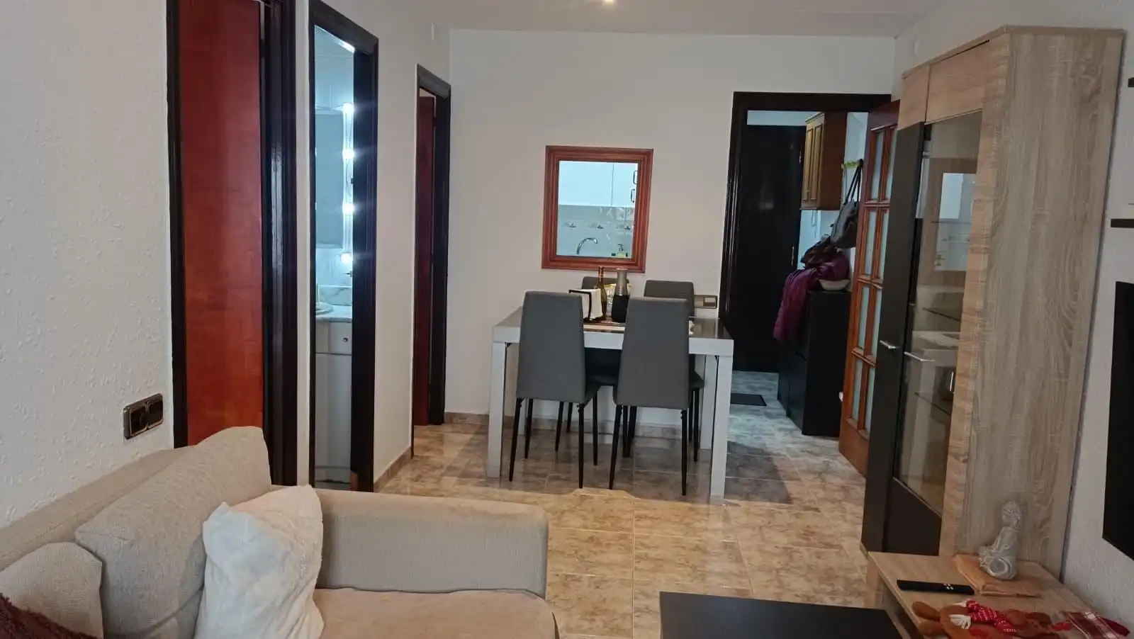 Sala de estar de Piso en venta en Cornellà de Llobregat con Aire acondicionado