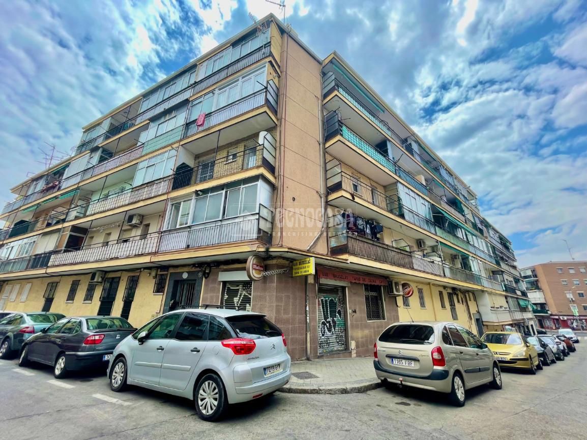 Exterior view of Flat for sale in  Madrid Capital  with Terrace