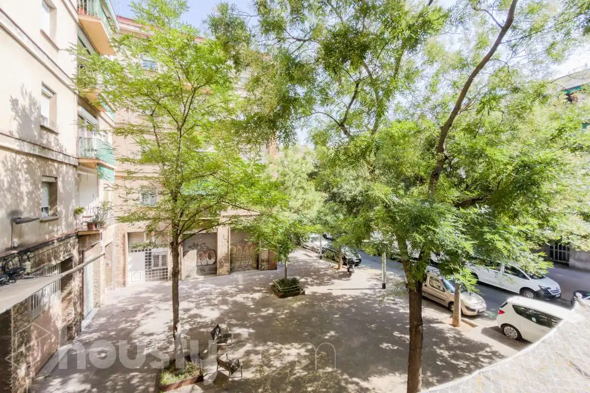 Vista exterior de Piso en venta en Barcelona con Aire acondicionado, Calefacción y Balcón