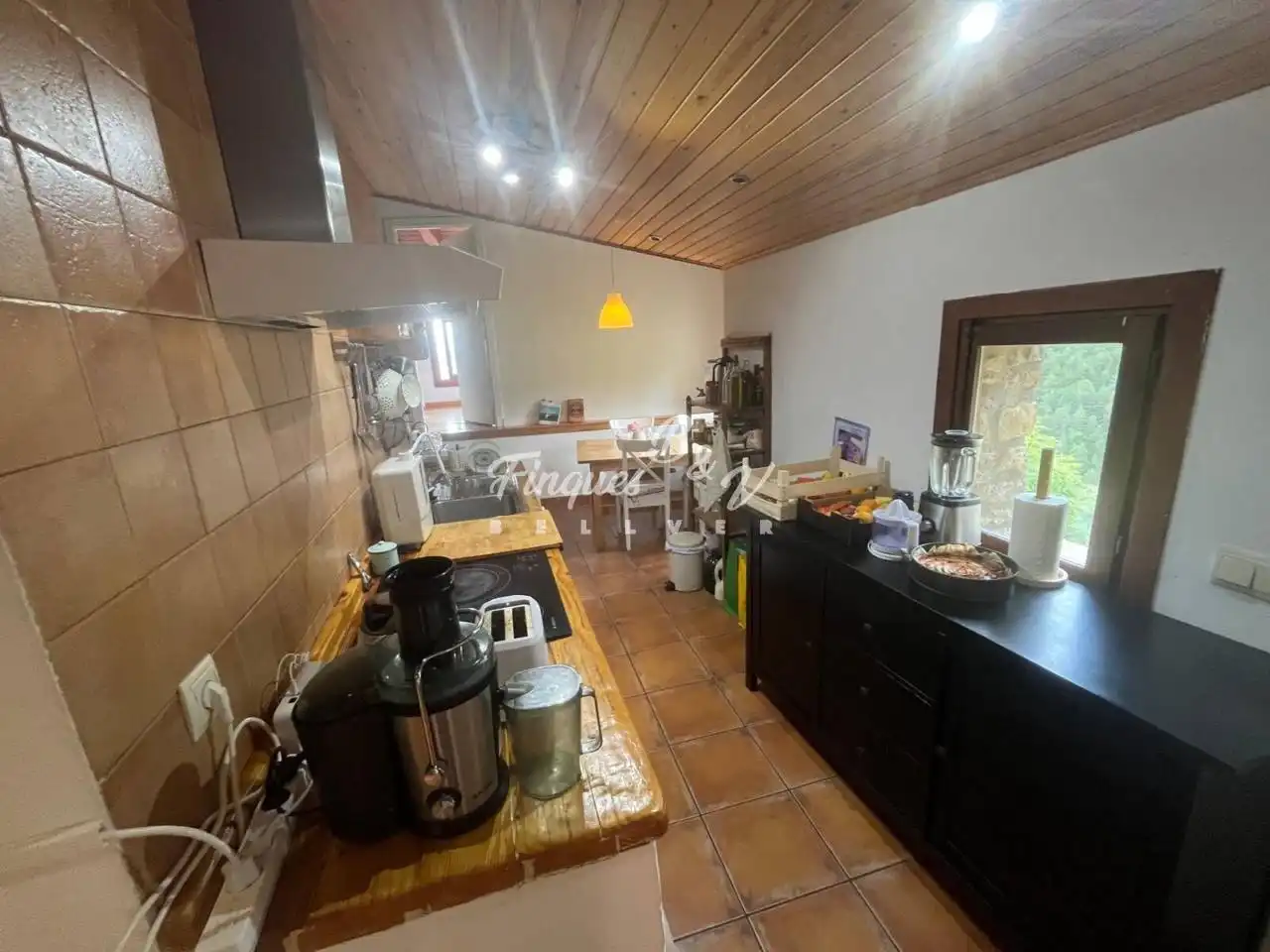 Cuina de Casa o xalet en venda en El Pont de Bar amb Calefacció, Jardí privat i Parquet