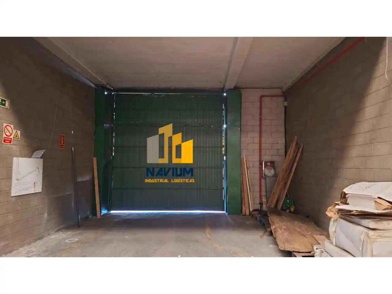 Parking de Nave industrial en venta en Seseña