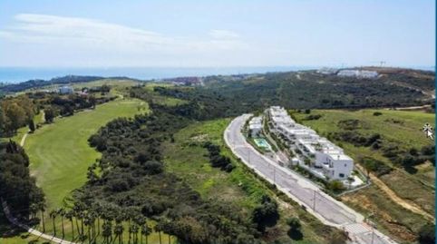 Foto 2 de Piso en venta en Avenida del Arte, 20, Estepona Golf, Málaga