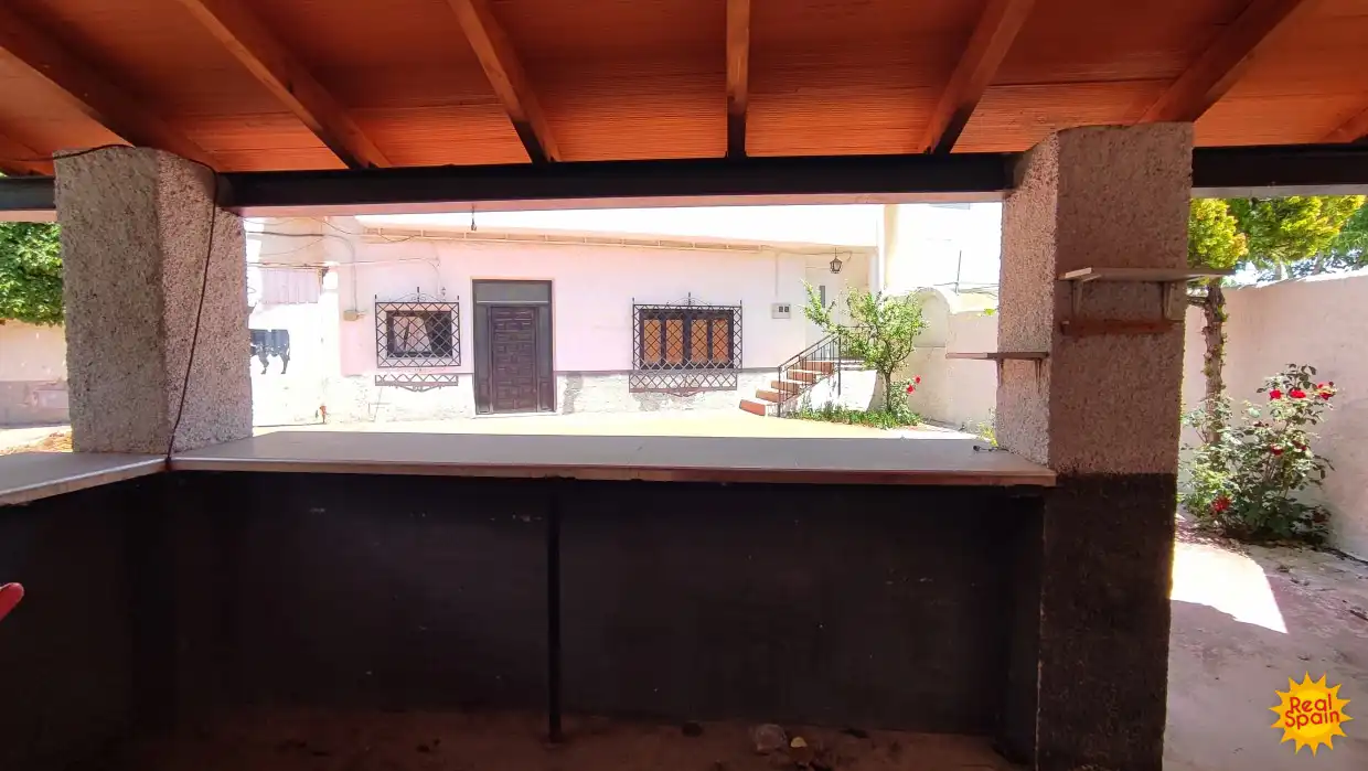 Vista exterior de Local en venta en María con Terraza