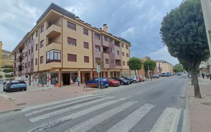 Vista exterior de Pis en venda en Cuéllar amb Terrassa