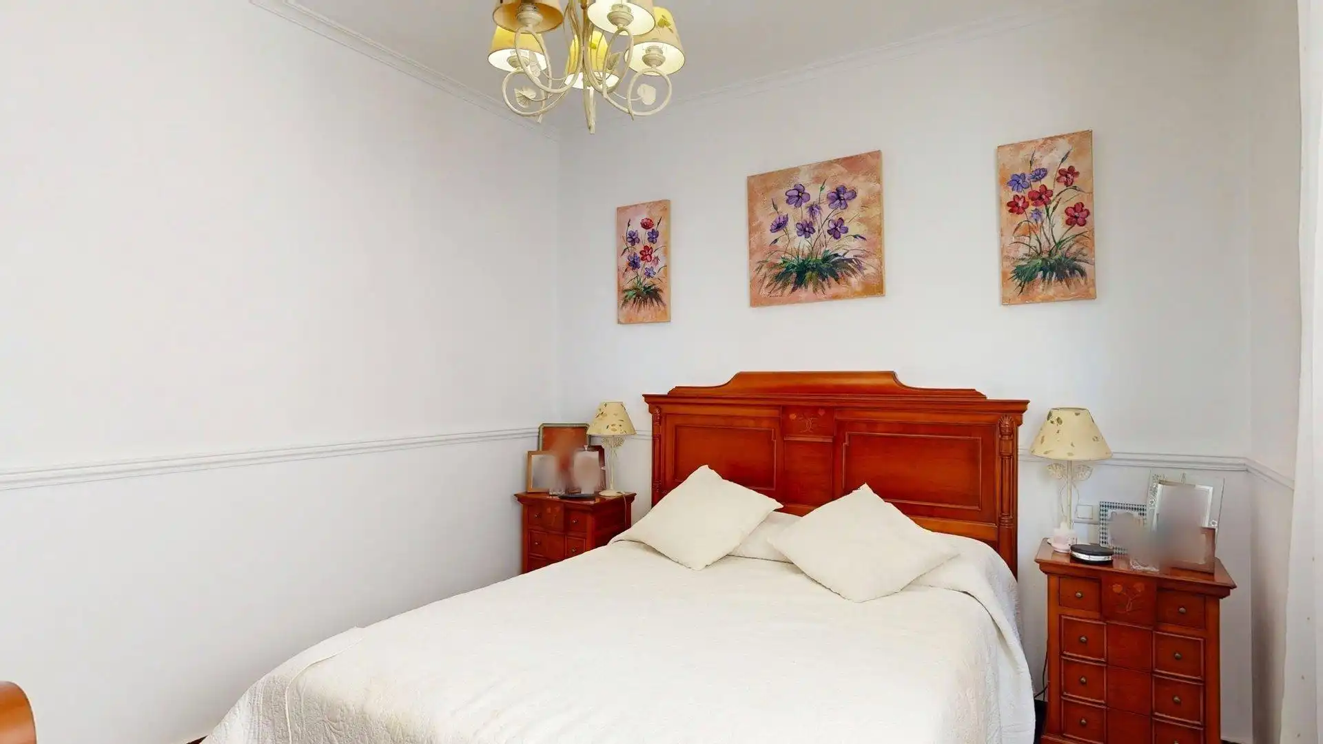 Habitación de Casa adosada en venta en Zaragoza con Aire acondicionado, Calefacción y Terraza