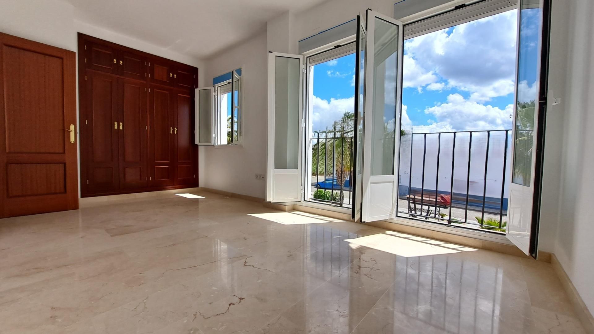 Dormitori de Casa o xalet en venda en Alanís