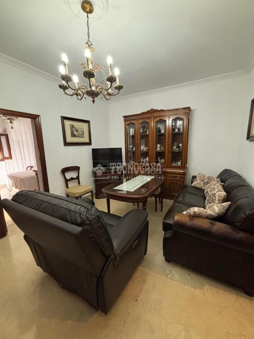 Sala d'estar de Casa o xalet en venda en  Sevilla Capital amb Aire condicionat i Balcó