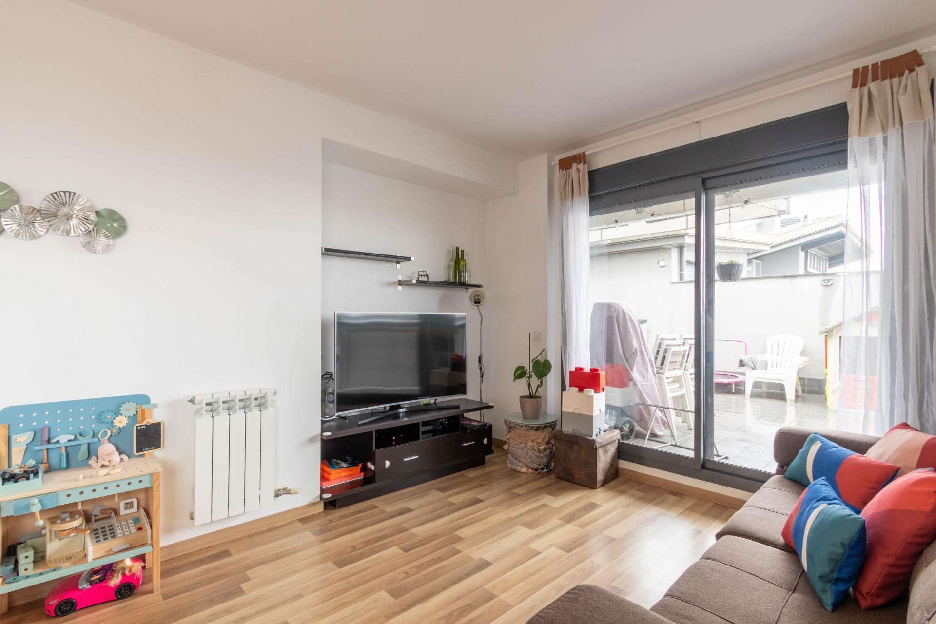 Sala d'estar de Àtic en venda en Terrassa amb Aire condicionat, Calefacció i Terrassa