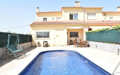 Swimming pool of Single-family semi-detached for sale in Sant Jaume dels Domenys  with Air Conditioner, Terrace and Swimming Pool