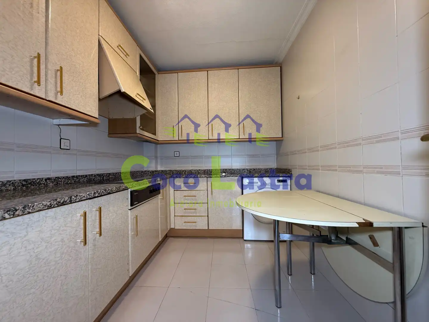 Küche von Wohnungen zum Verkauf in Salamanca mit Heizung, Parkett und Balkon