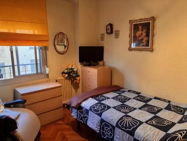 Schlafzimmer von Wohnung zum Verkauf in Zaragoza mit Klimaanlage, Heizung und Parkett