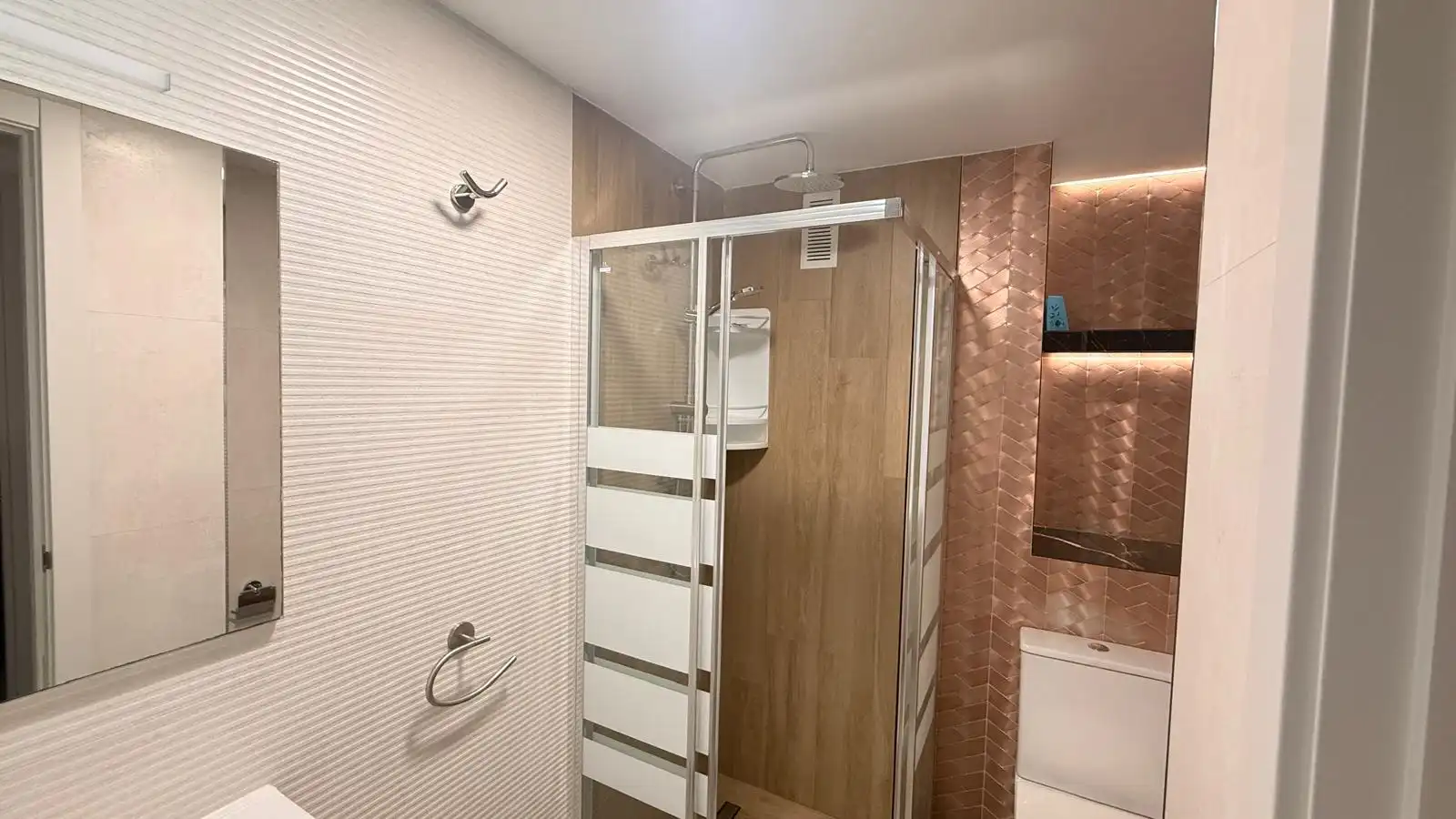 Bathroom of Flat for sale in Oropesa del Mar / Orpesa  with Air Conditioner, Heating and Terrace