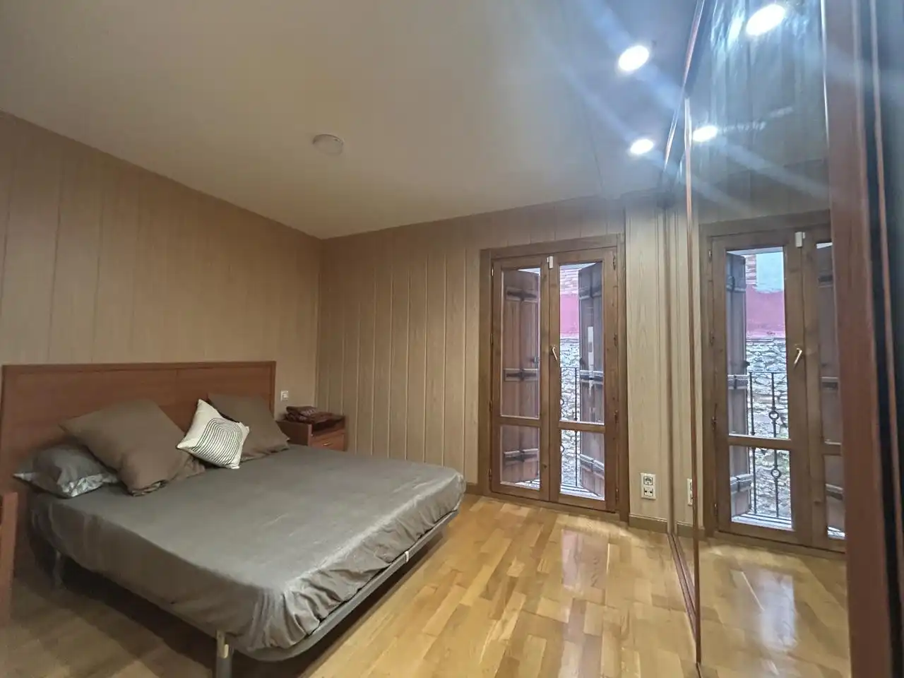 Bedroom of Flat for sale in Valtierra  with Air Conditioner, Parquet flooring and Storage room