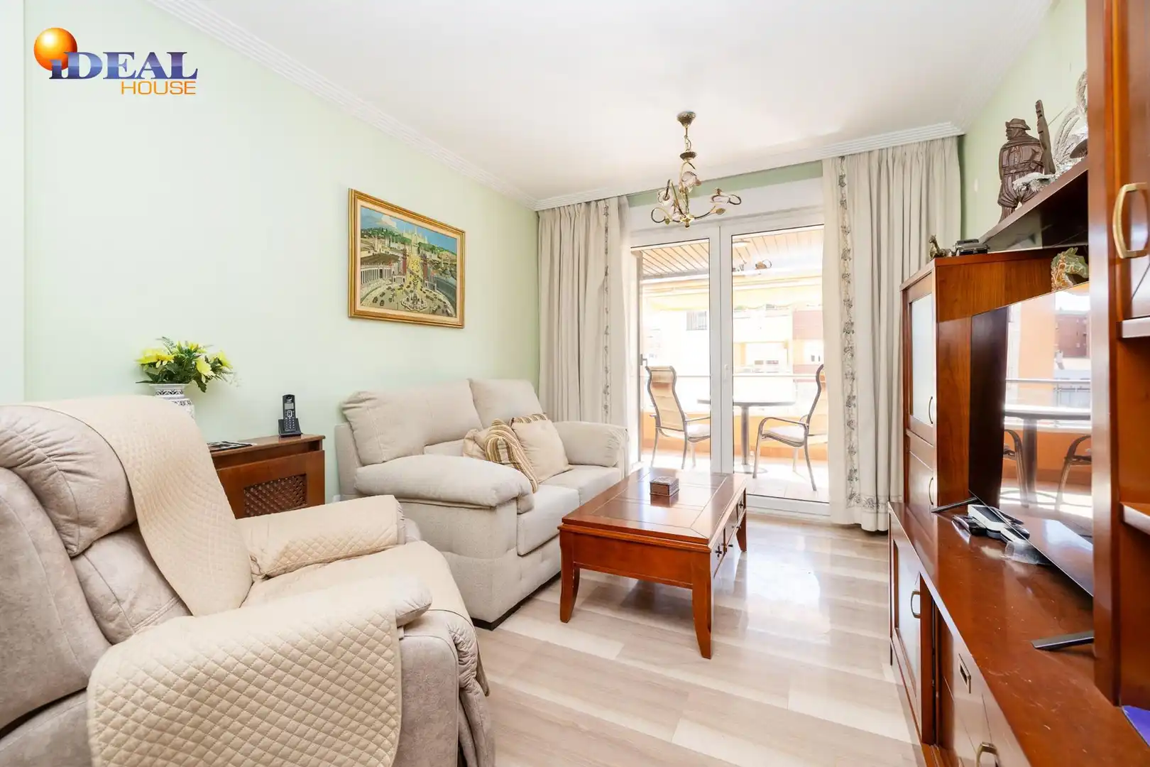 Piso con terraza en venta en Plaza CIUDAD DE LOS CARMENES, imagen 9