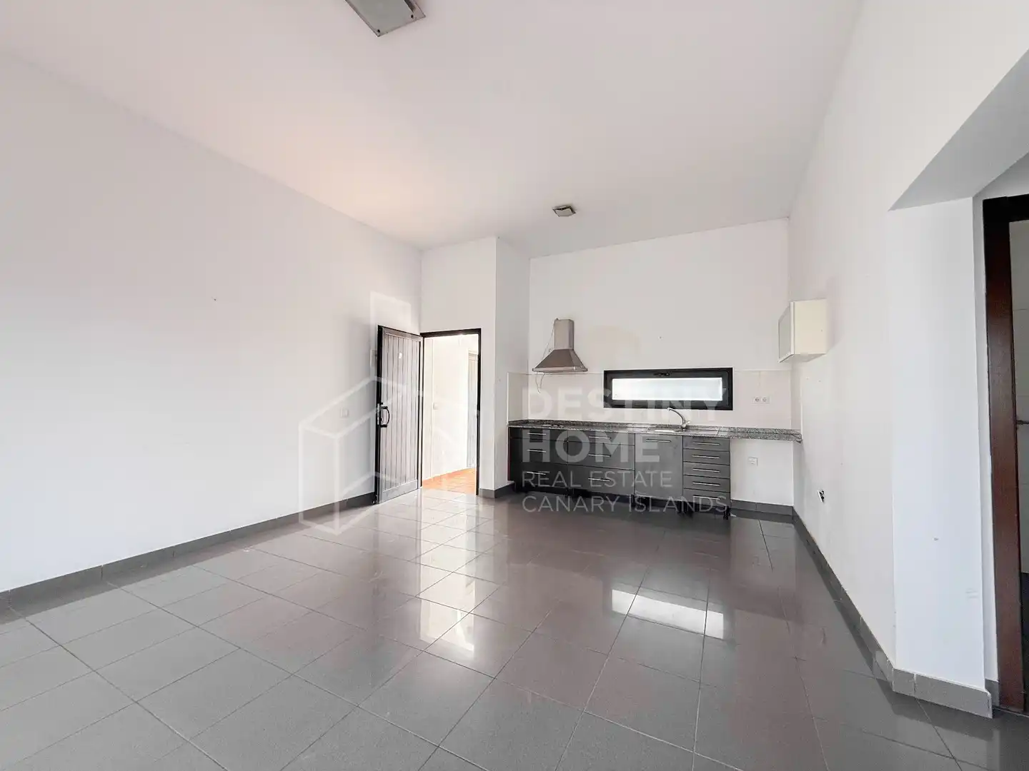 Villa con giardino in vendita a Majanicho, imagen 5