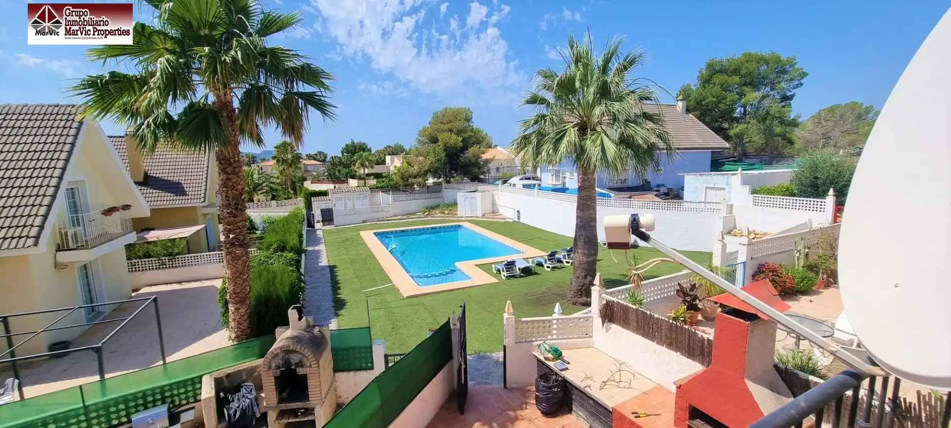 Piscina de Casa o xalet en venda en La Nucia amb Calefacció, Jardí privat i Terrassa