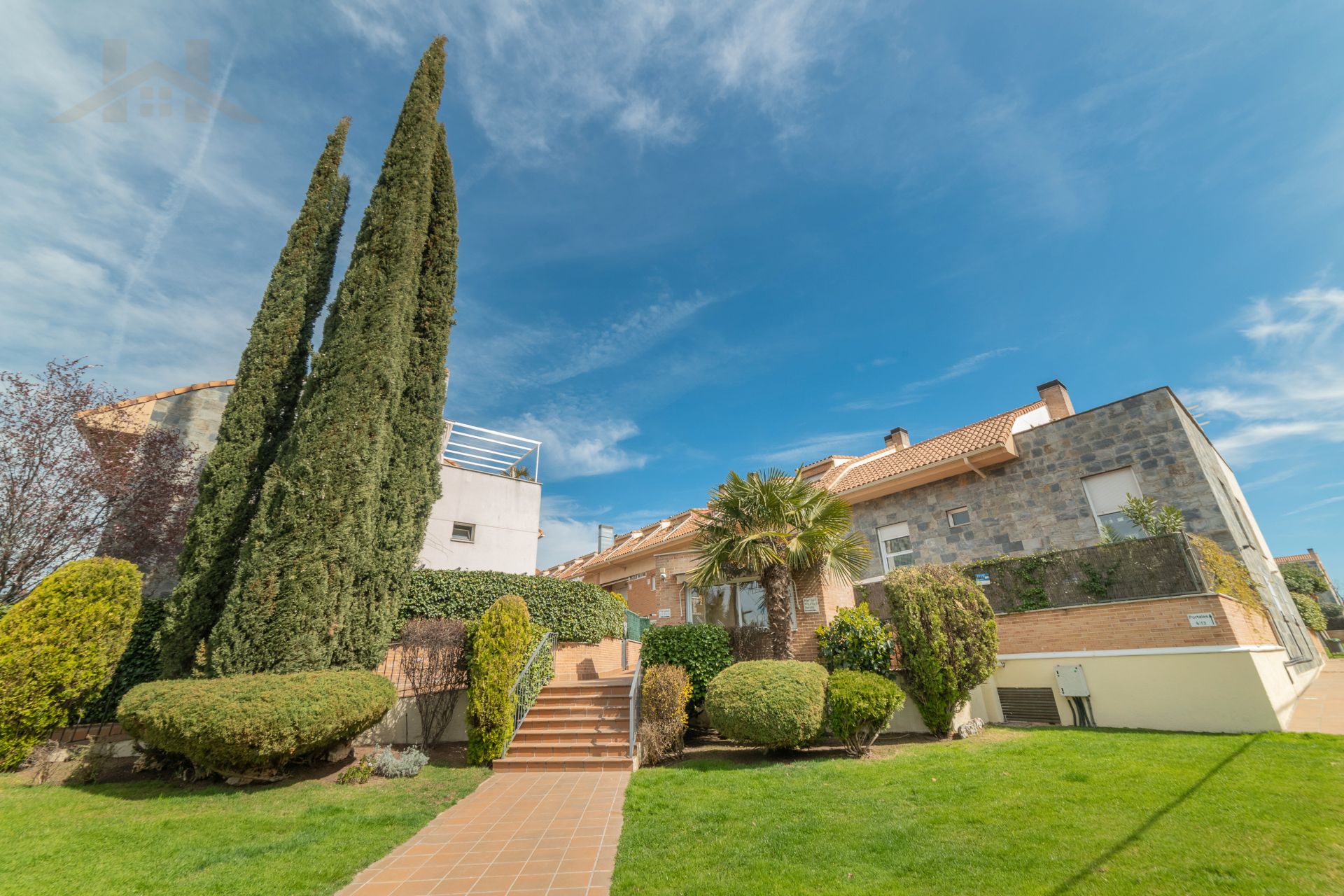 Exterior view of Duplex for sale in Torrelodones  with Heating, Parquet flooring and Storage room