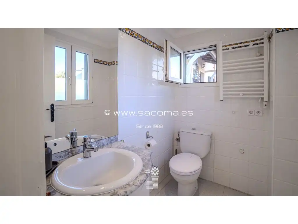 Bathroom of Houses for sale in Sant Llorenç des Cardassar  with Air Conditioner, Terrace and Balcony