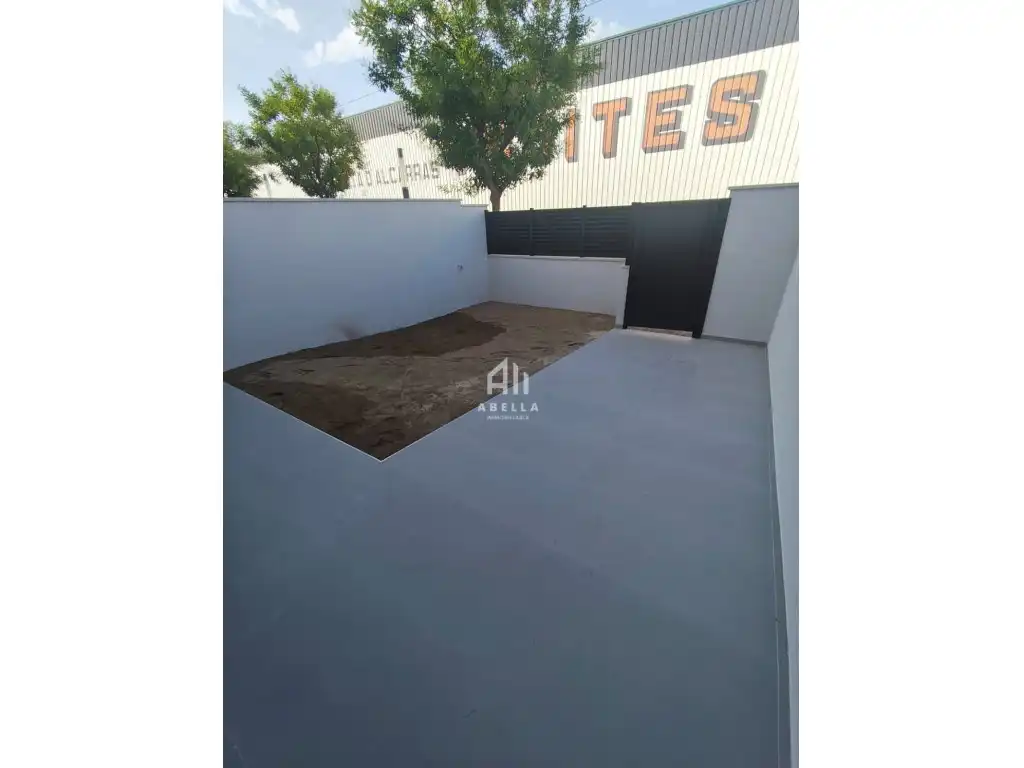 Jardí de Casa adosada en venda en Alcarràs