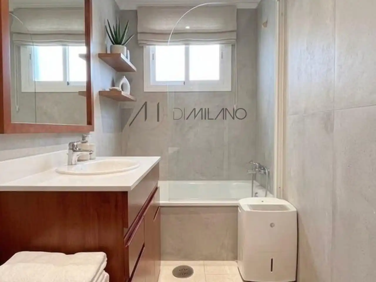 Bathroom of Flat for sale in Vigo   with Heating and Parquet flooring
