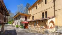 Vista exterior de Casa o xalet en venda en Villaviciosa amb Aire condicionat, Calefacció i Jardí privat