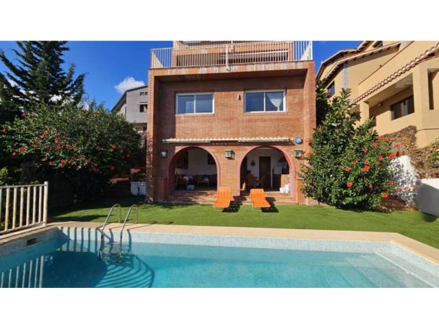 Casa-chalet en Venta en Calle castellterçol en El Coll