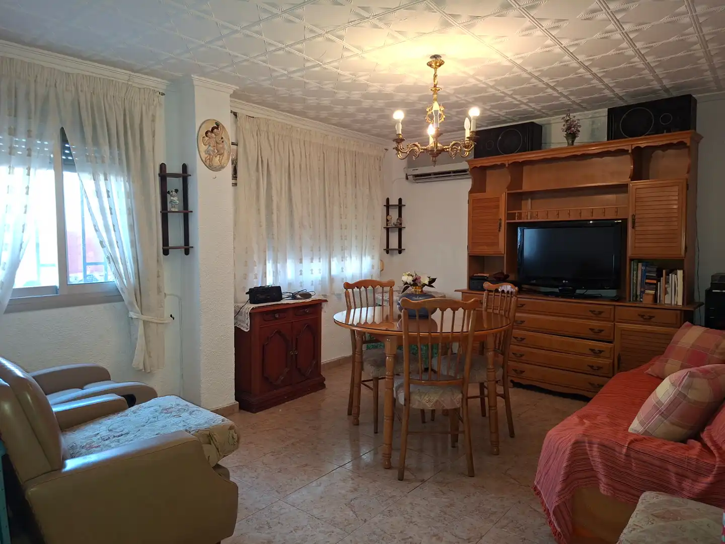 Sala d'estar de Planta baixa en venda en Pobles de l'Oest