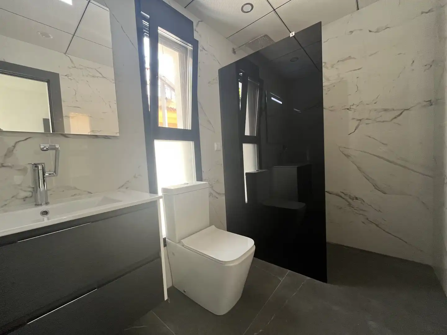 Baño de Casa o chalet en venta en Orihuela con Jardín privado, Terraza y Piscina