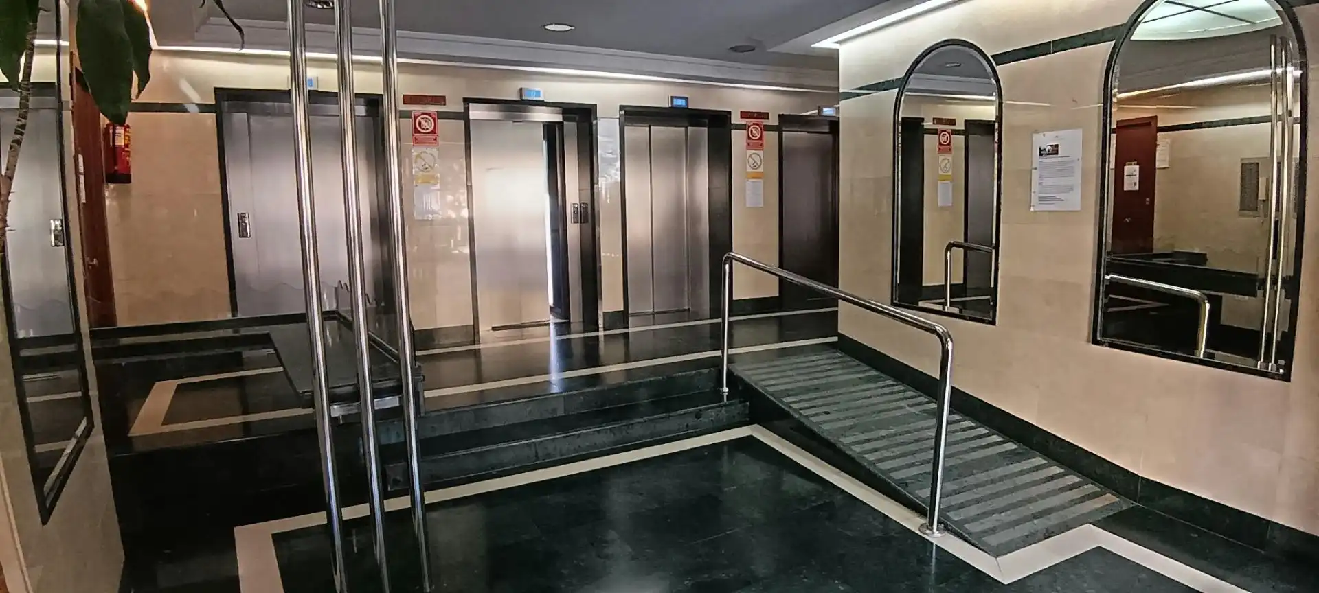 Apartamento con piscina en venta en Playa de Levante, imagen 42