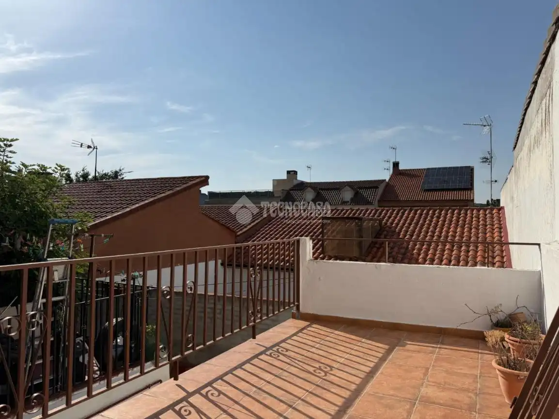 Terrassa de Casa o xalet en venda en Madrid amb Calefacció, Jardí privat i Terrassa