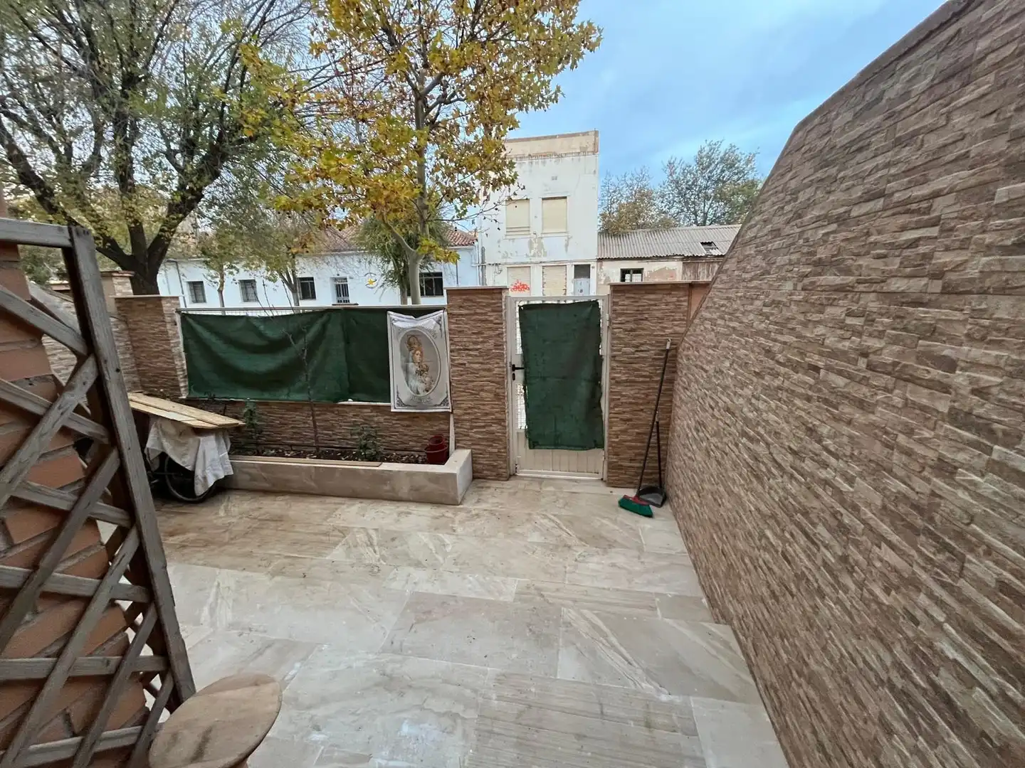 Terrassa de Casa adosada en venda en Almansa amb Calefacció, Jardí privat i Terrassa