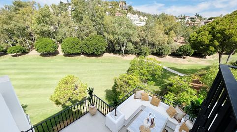 Foto 2 de Àtic en venda a Los Naranjos, Marbella